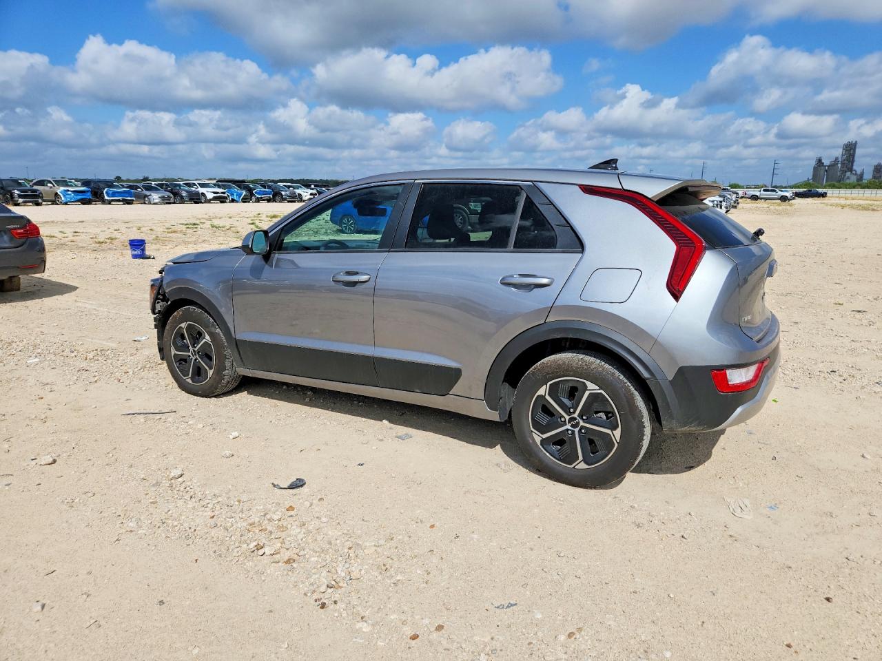 2026 KIA NIRO LX — снимка 2
