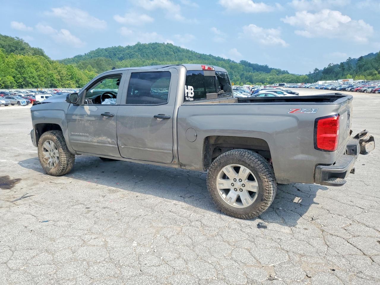 2017 CHEVROLET SILVERADO K1500 LT — снимка 2