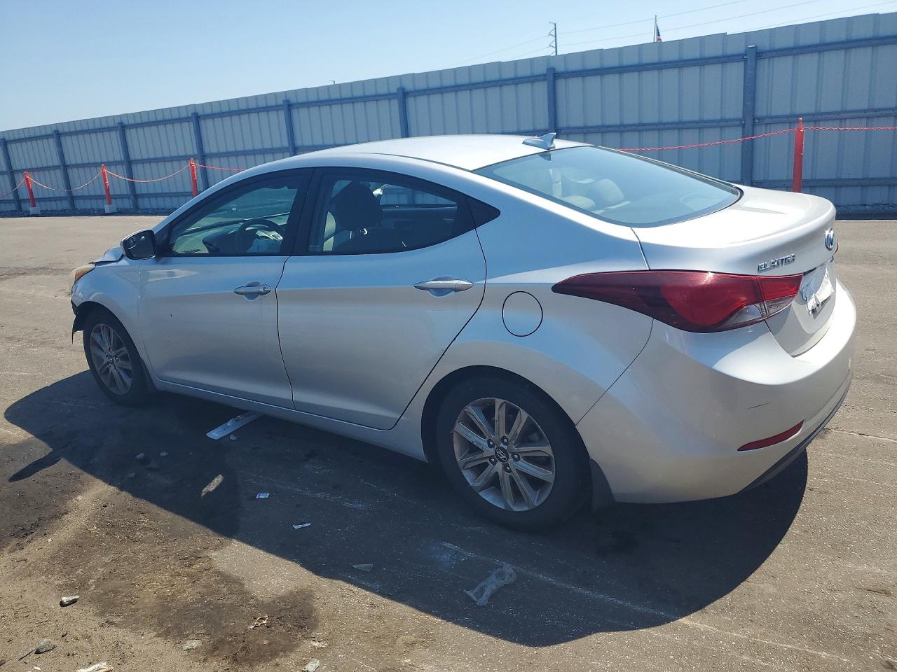 2016 HYUNDAI ELANTRA SE — снимка 2