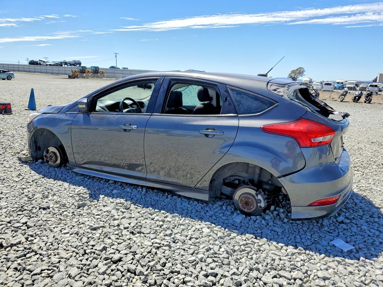 2016 FORD FOCUS SE — снимка 2