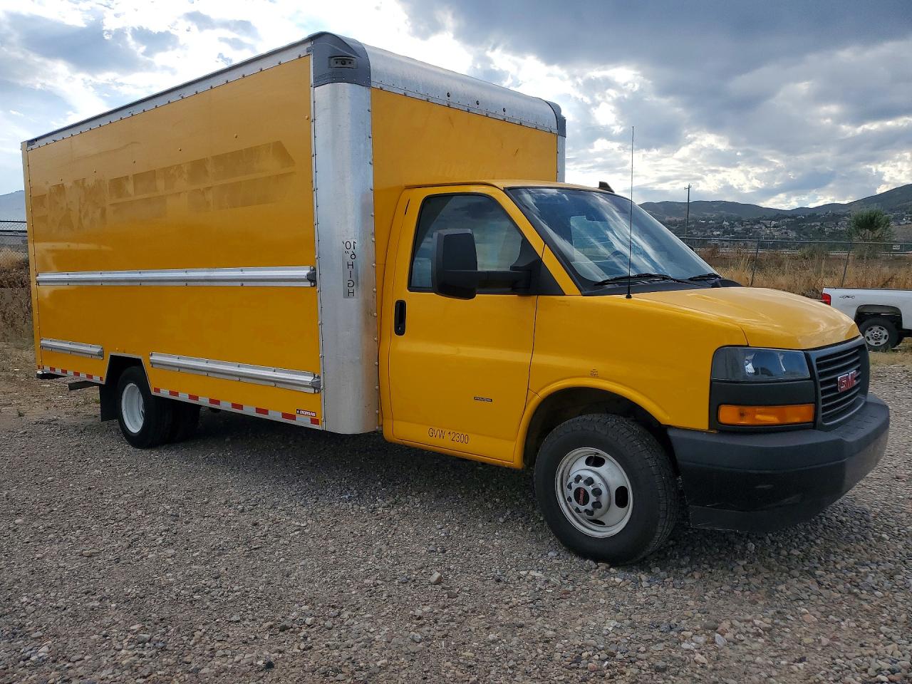 2021 GMC SAVANA CUTAWAY G3500 — снимка 4