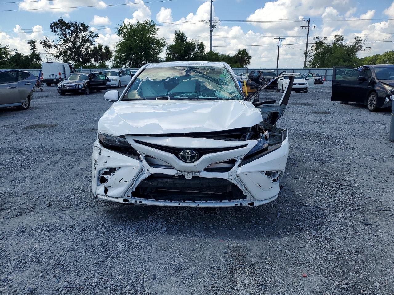 2024 TOYOTA CAMRY SE — снимка 5