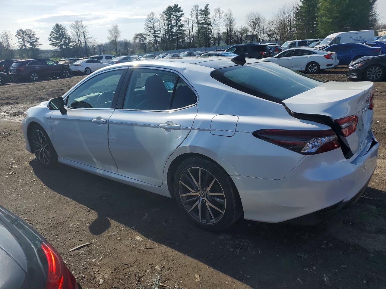 2023 TOYOTA CAMRY XLE — снимка 2