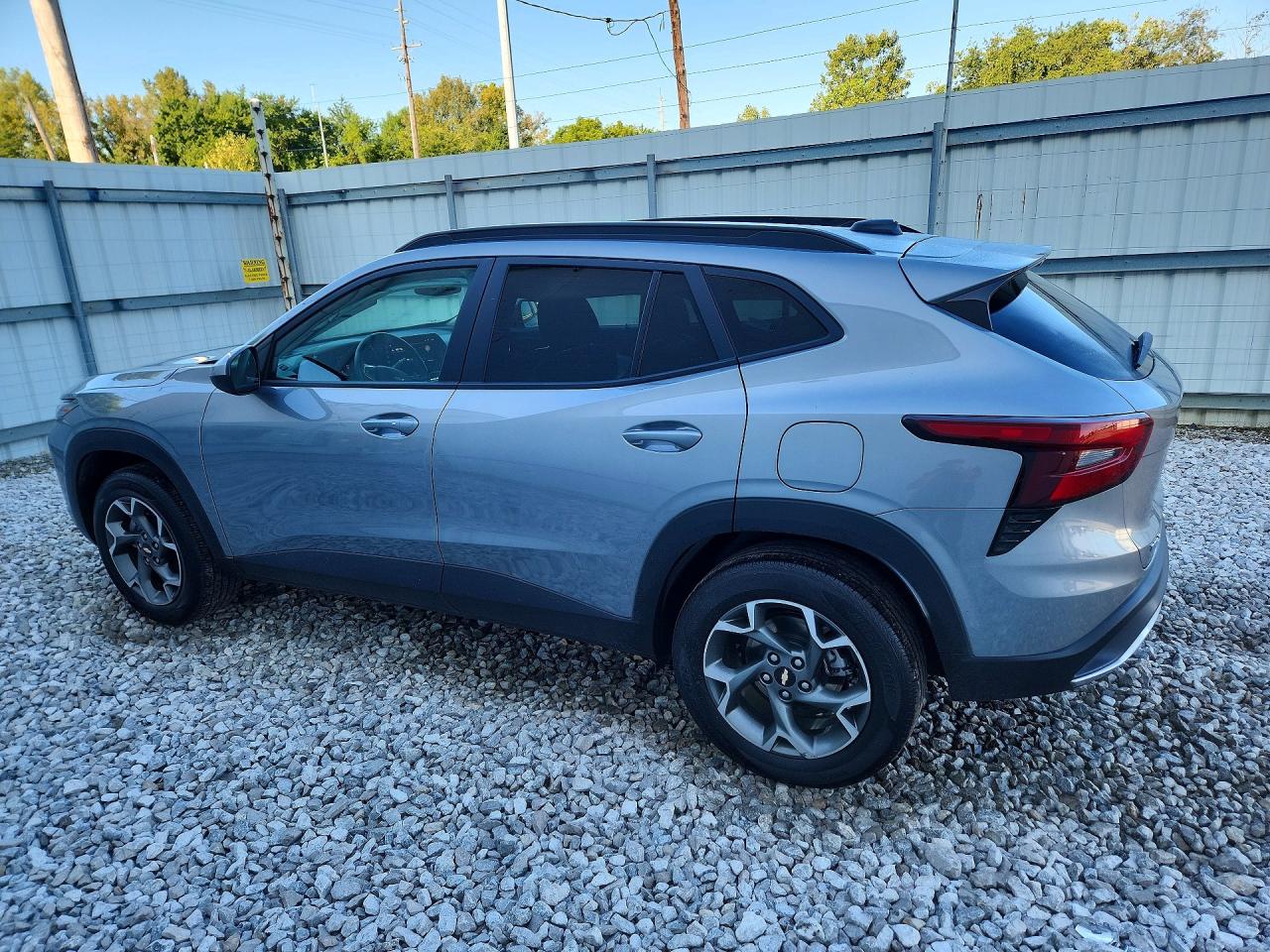 2025 CHEVROLET TRAX 1LT — снимка 2