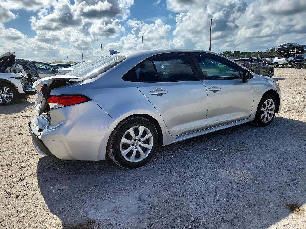 2021 TOYOTA COROLLA LE — снимка 3