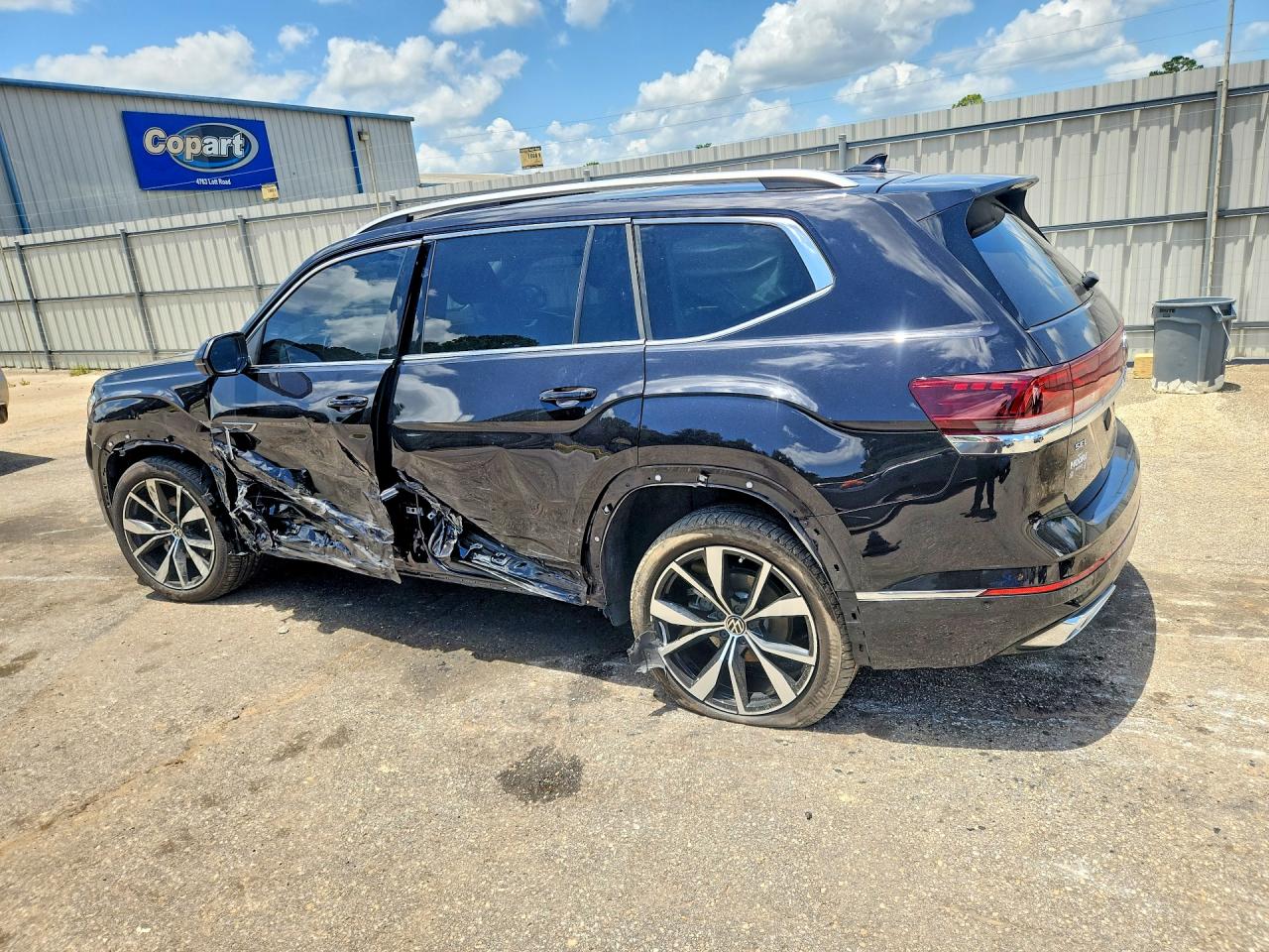 2025 VOLKSWAGEN ATLAS SEL PREMIUM R-LINE — снимка 2
