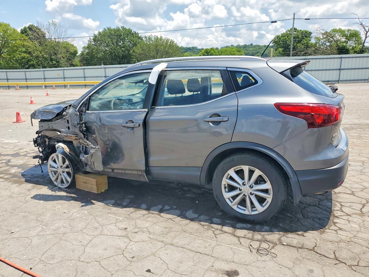 2018 NISSAN ROGUE SPORT SV — снимка 2