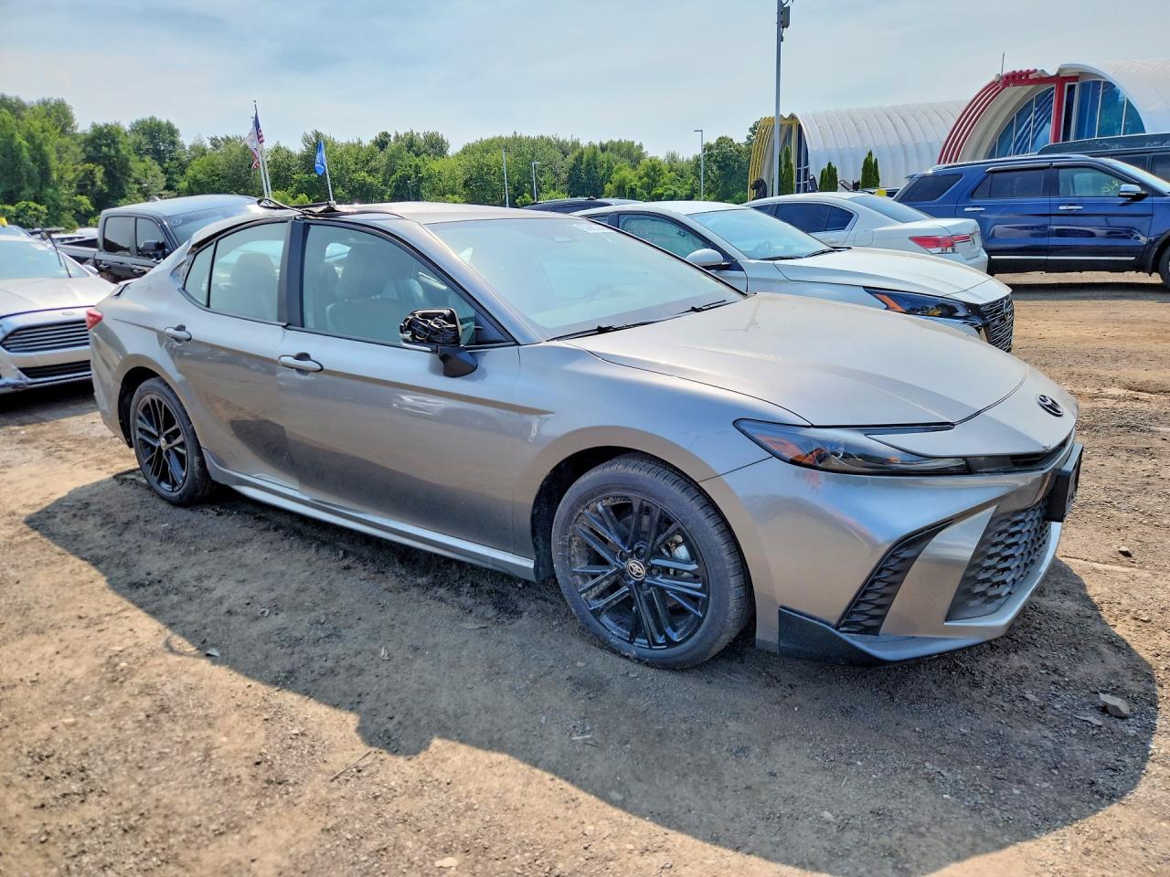 2025 TOYOTA CAMRY SE — снимка 4