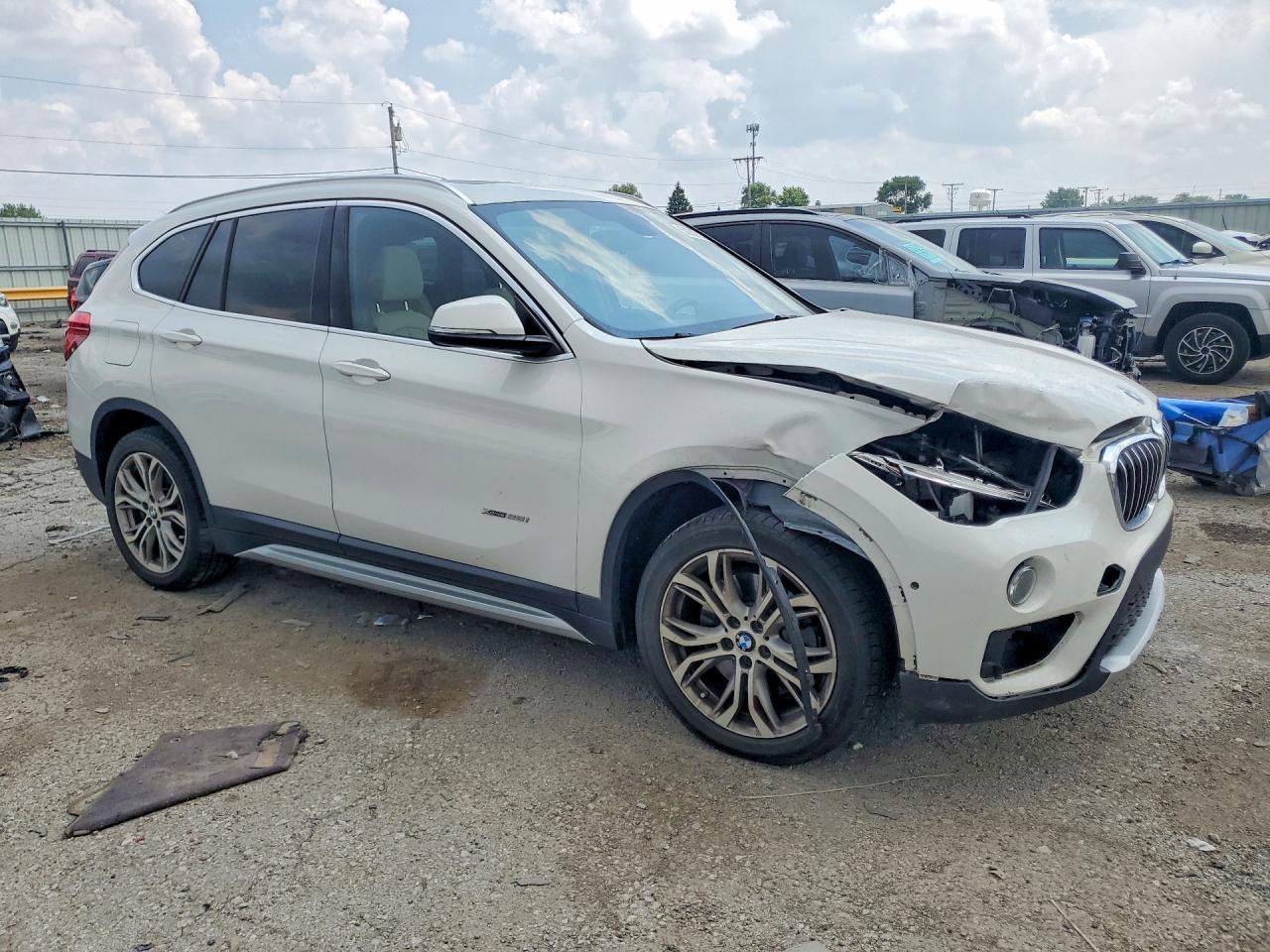 2016 BMW X1 XDRIVE28I — снимка 4
