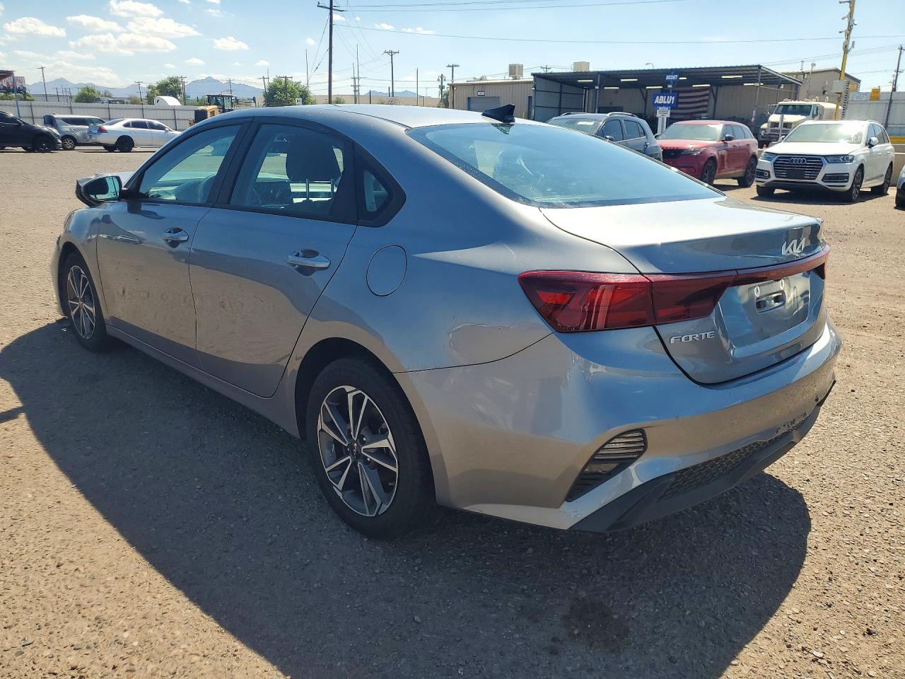 2023 KIA FORTE LXS — снимка 2