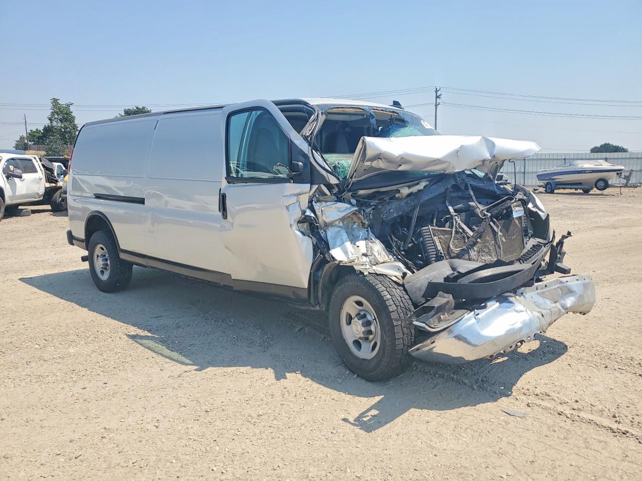 2017 CHEVROLET EXPRESS G3500 — снимка 4