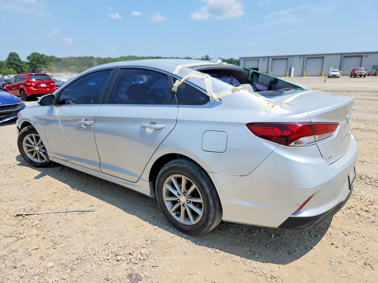 2019 HYUNDAI SONATA SE — снимка 2