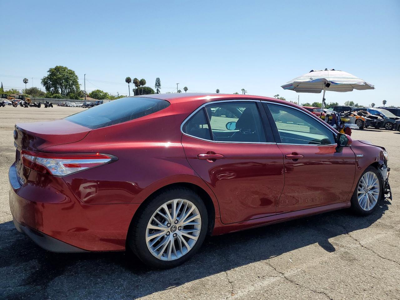 2018 TOYOTA CAMRY HYBRID XLE — снимка 3