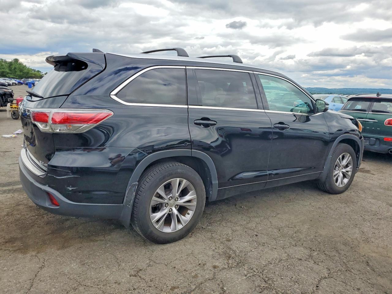 2015 TOYOTA HIGHLANDER XLE — снимка 3