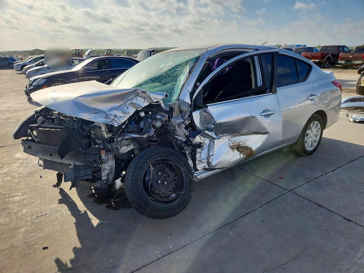 2017 NISSAN VERSA 1.6 SV