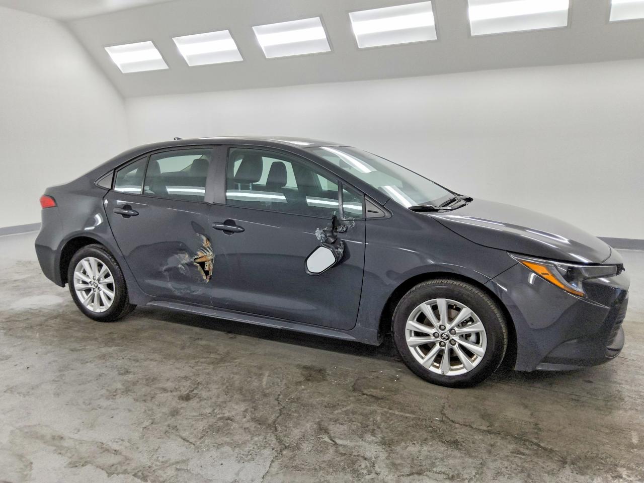 2025 TOYOTA COROLLA LE — снимка 4
