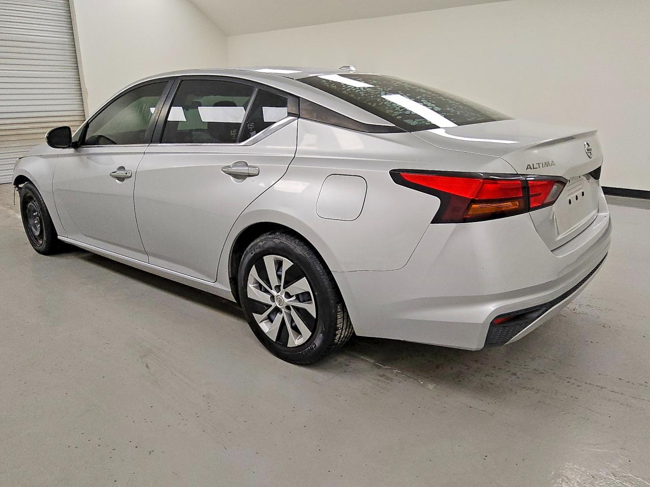 2019 NISSAN ALTIMA S — снимка 2
