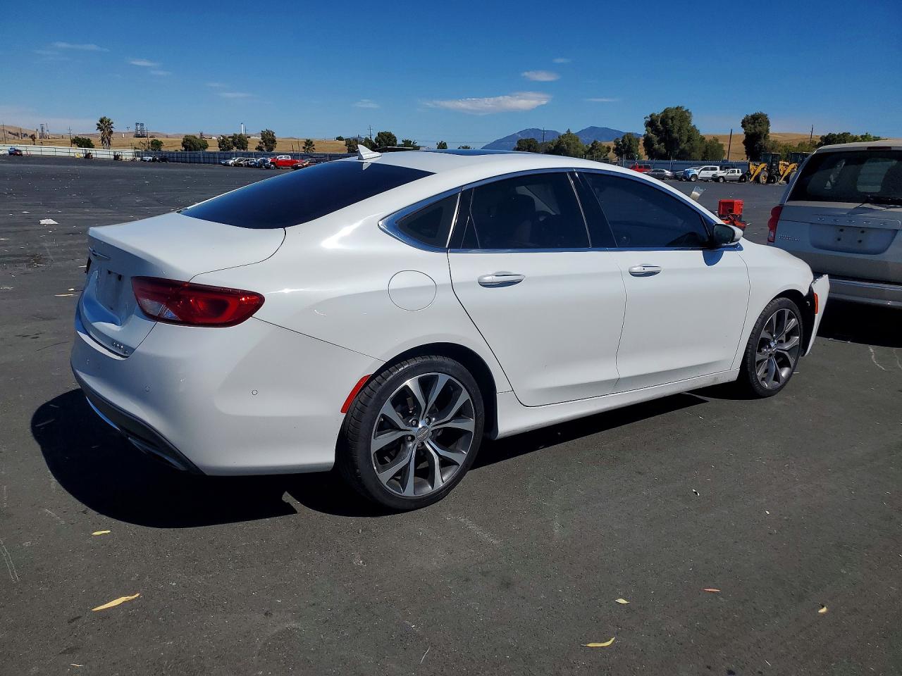 2015 CHRYSLER 200 C — снимка 3