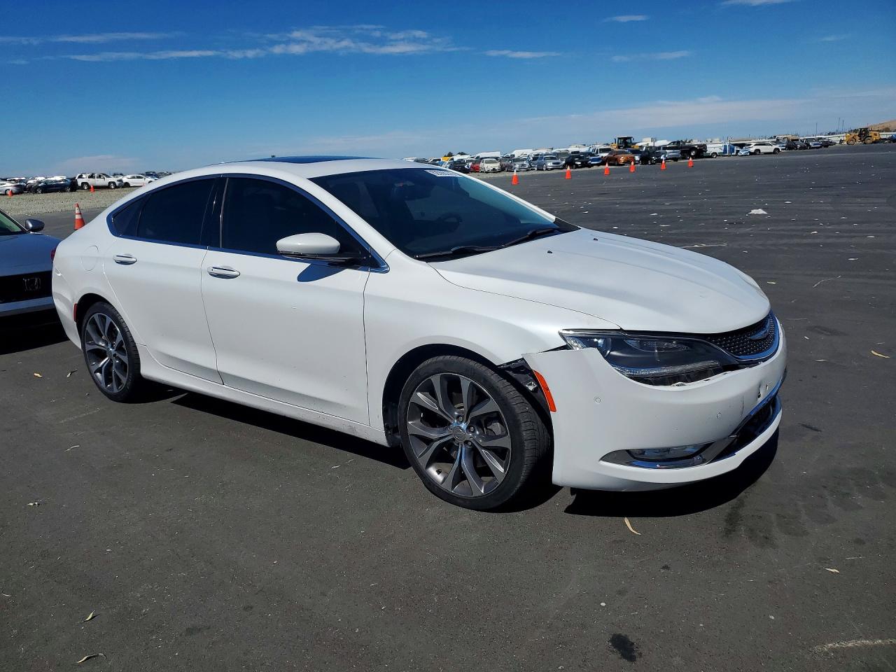 2015 CHRYSLER 200 C — снимка 4