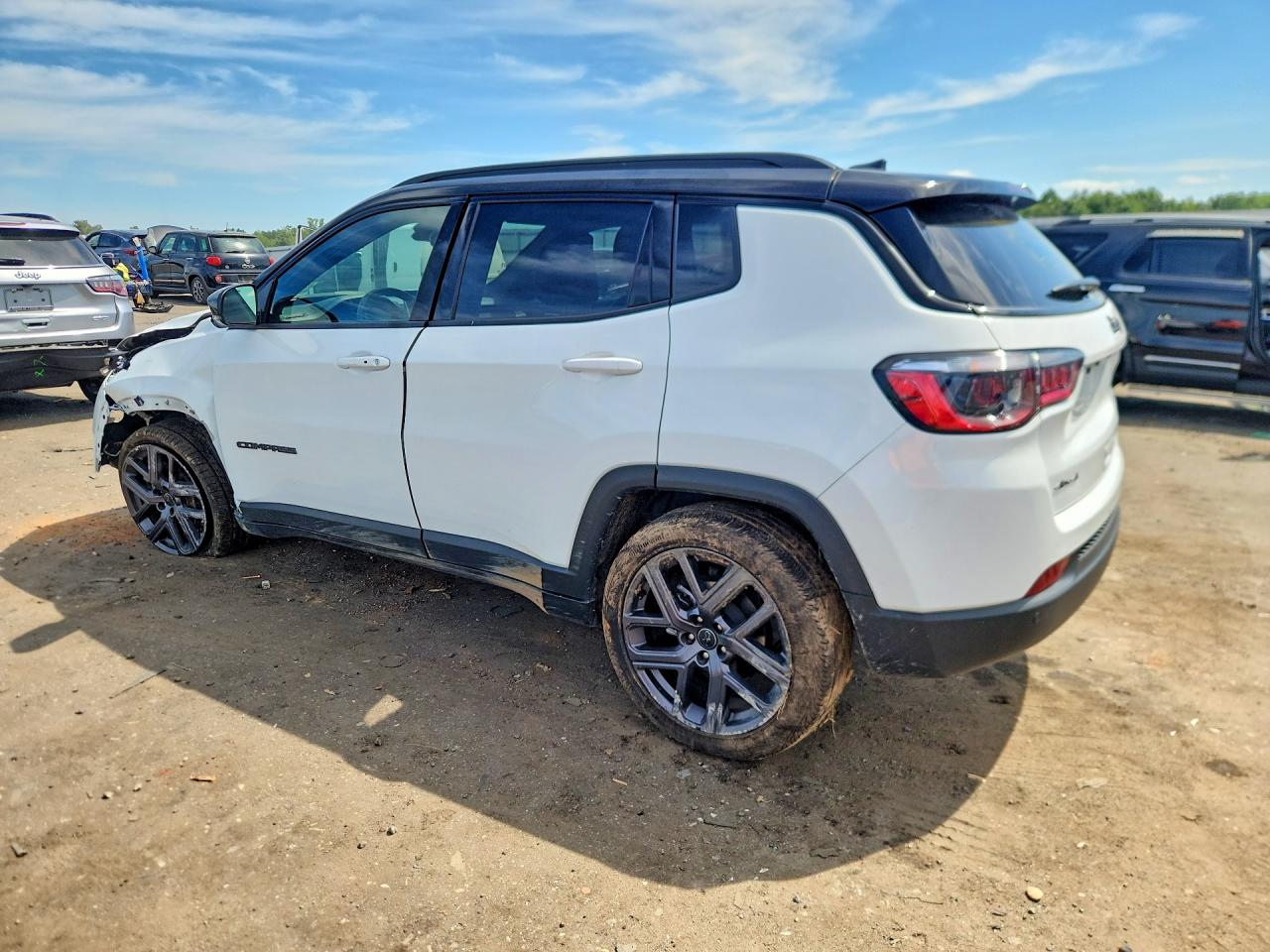 2026 JEEP COMPASS LIMITED — снимка 2