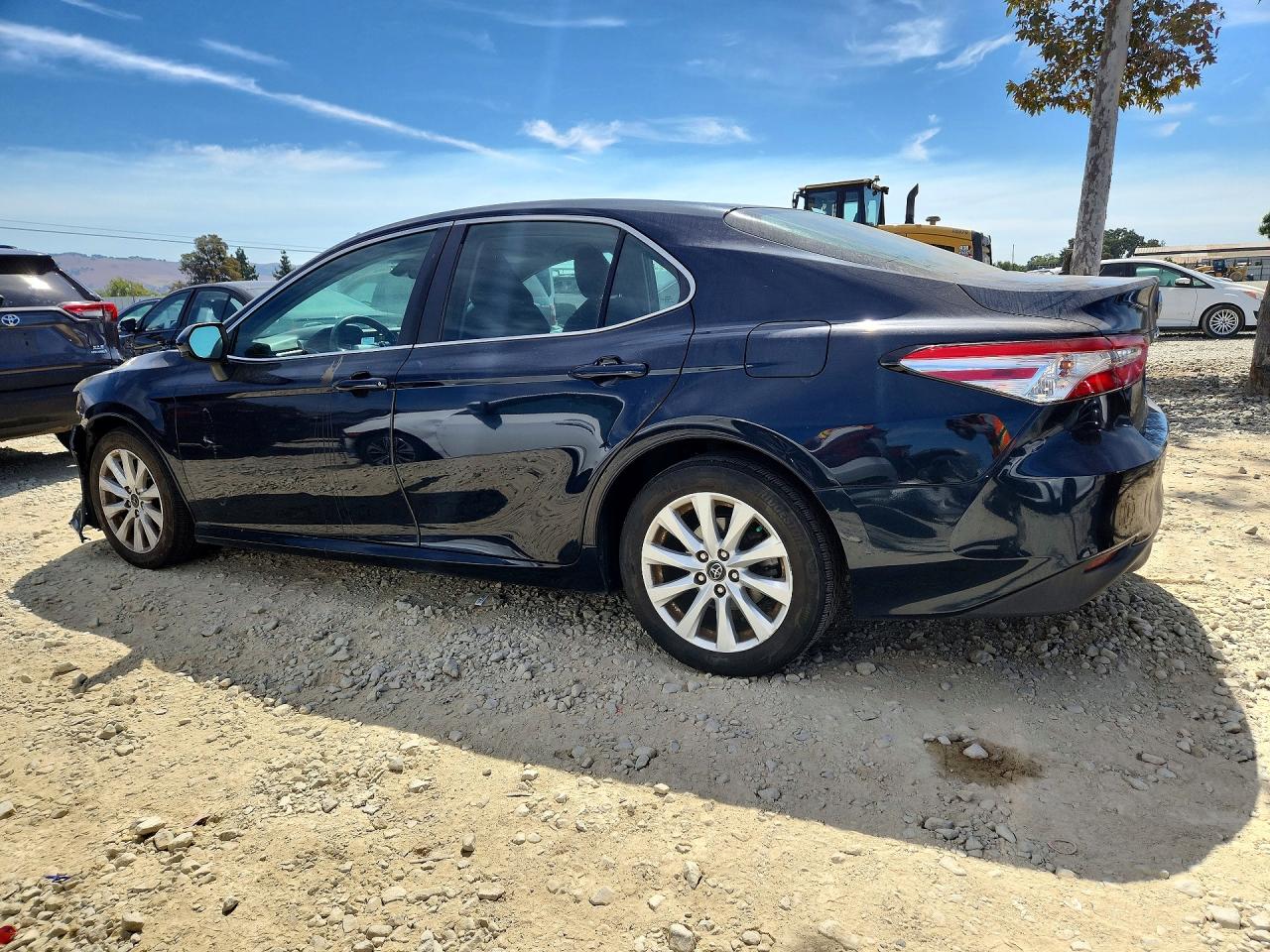 2018 TOYOTA CAMRY LE — снимка 2