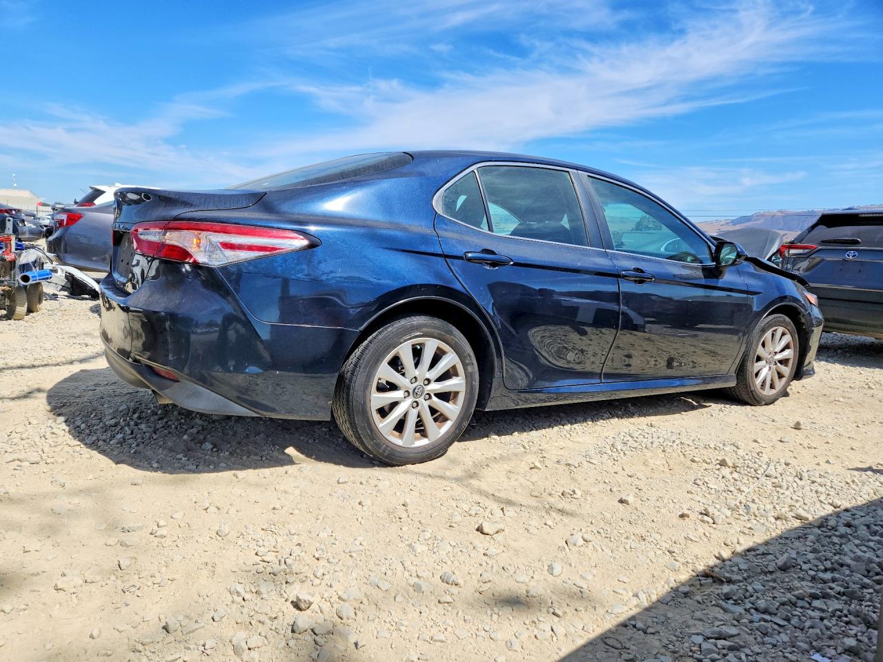 2018 TOYOTA CAMRY LE — снимка 3