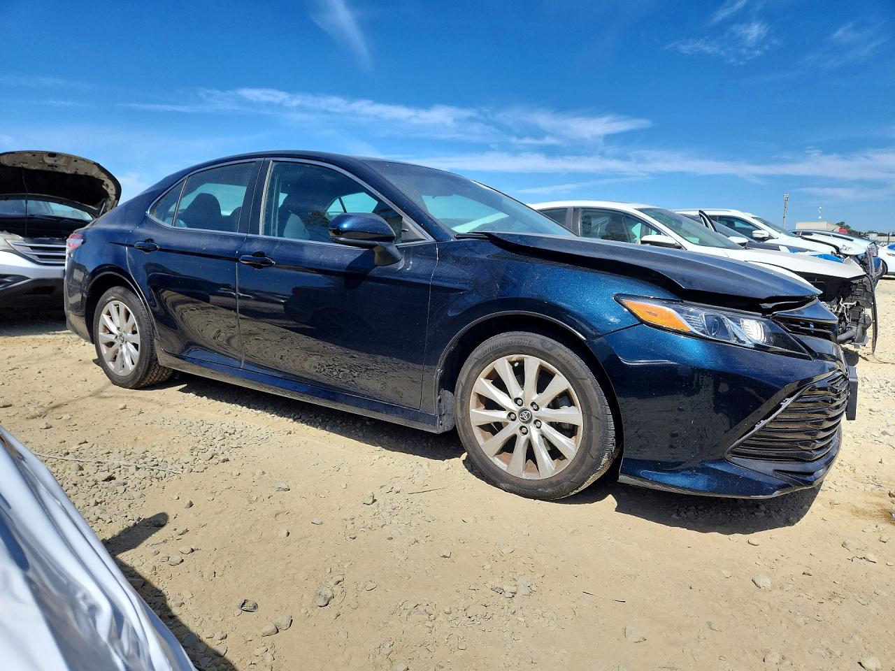 2018 TOYOTA CAMRY LE — снимка 4