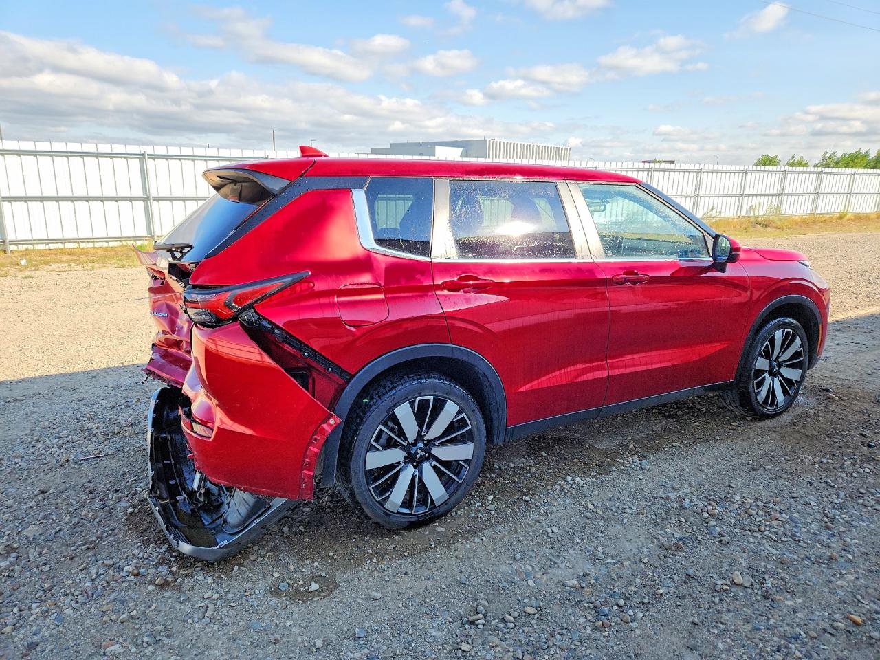 2025 MITSUBISHI OUTLANDER SE — снимка 3
