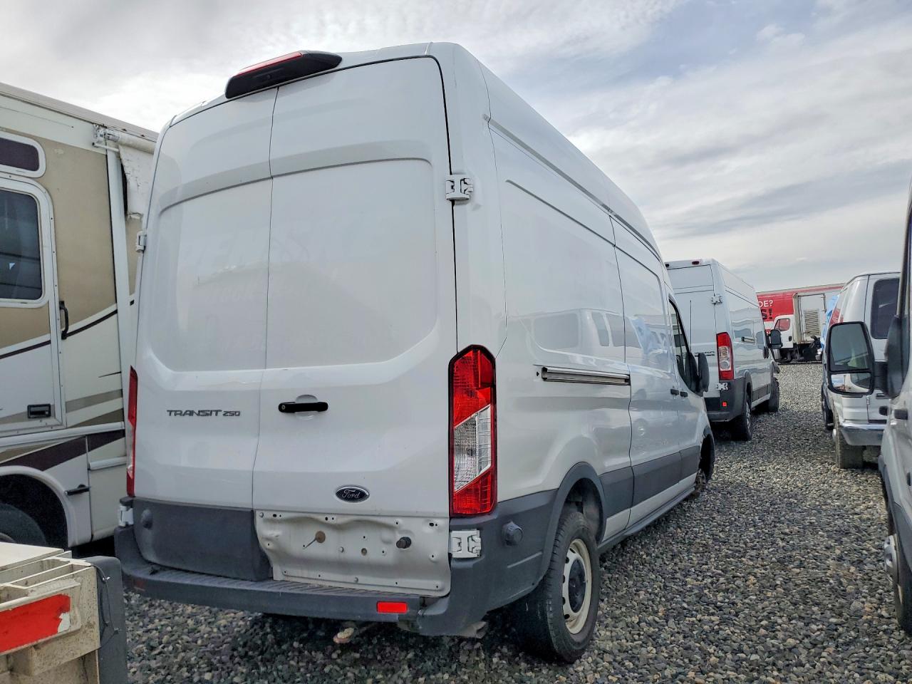 2022 FORD TRANSIT T-250 — снимка 3