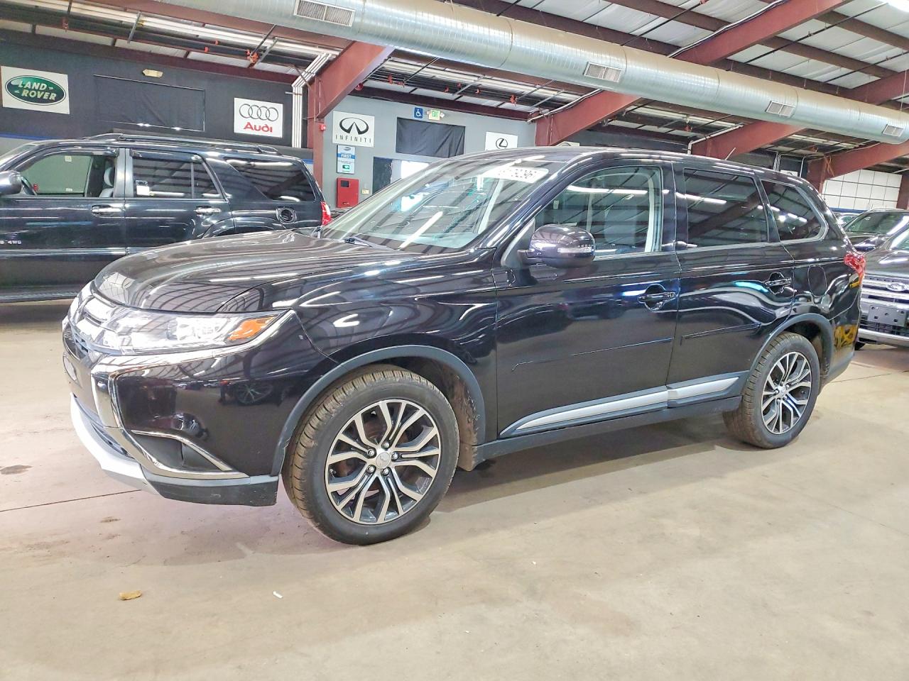 2016 MITSUBISHI OUTLANDER SE