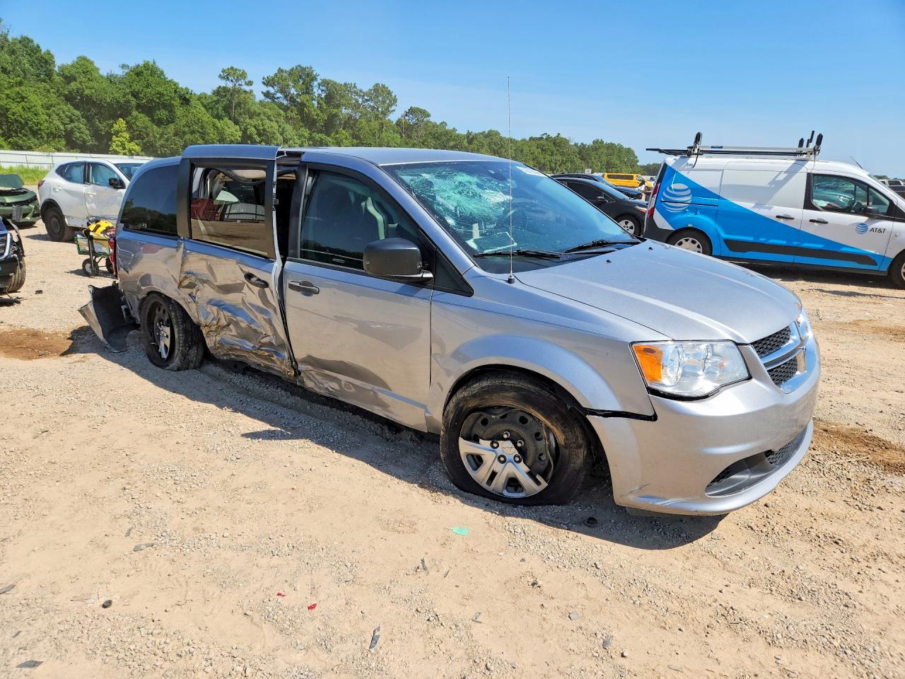 2020 DODGE GRAND CARAVAN SE — снимка 4