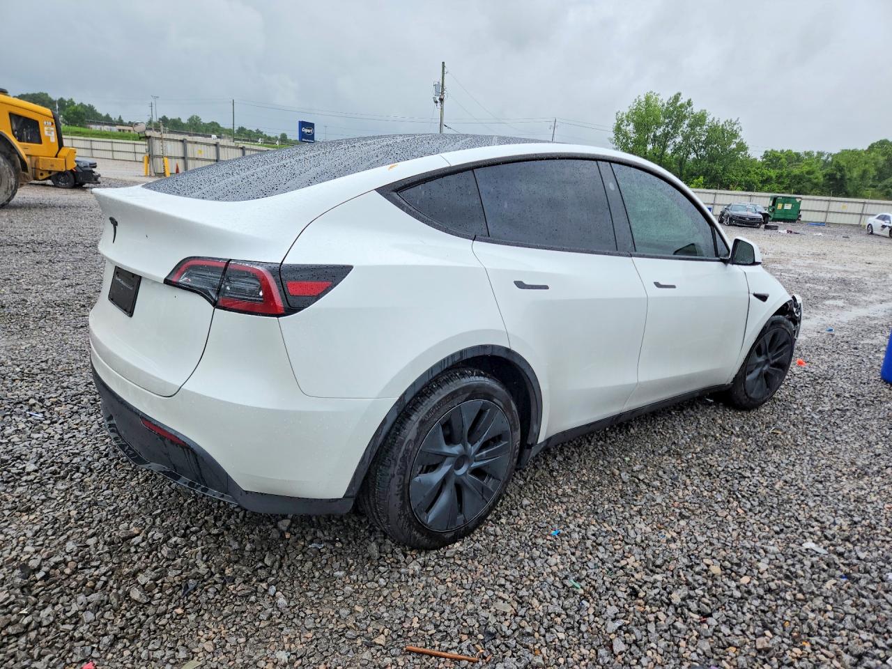 2024 TESLA MODEL Y — снимка 3