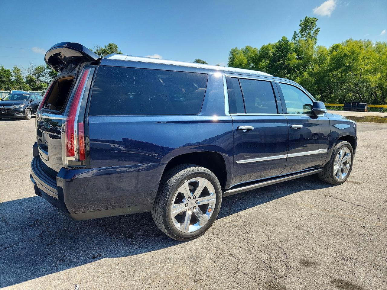 2018 CADILLAC ESCALADE ESV PLATINUM — снимка 3