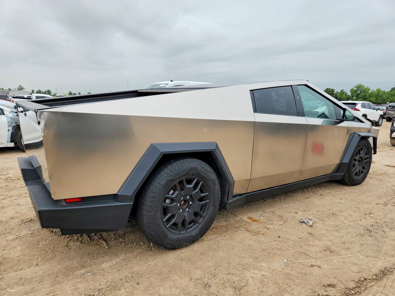 2024 TESLA CYBERTRUCK — снимка 3