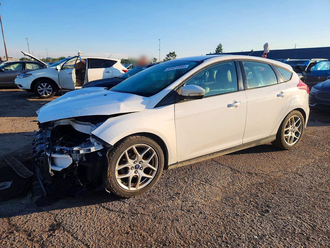 2015 FORD FOCUS SE