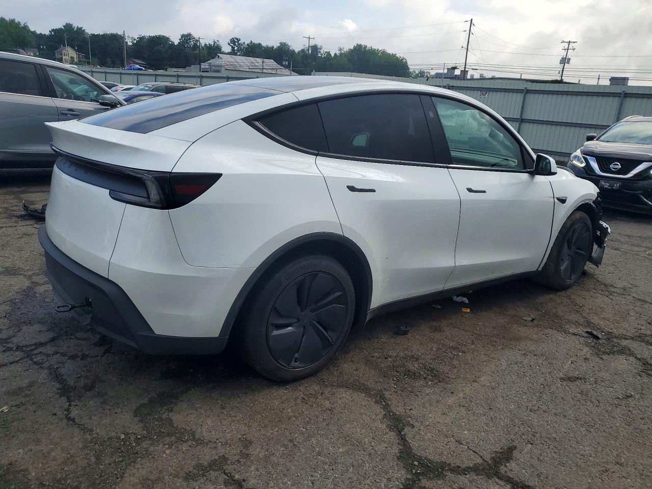 2026 TESLA MODEL Y — снимка 3