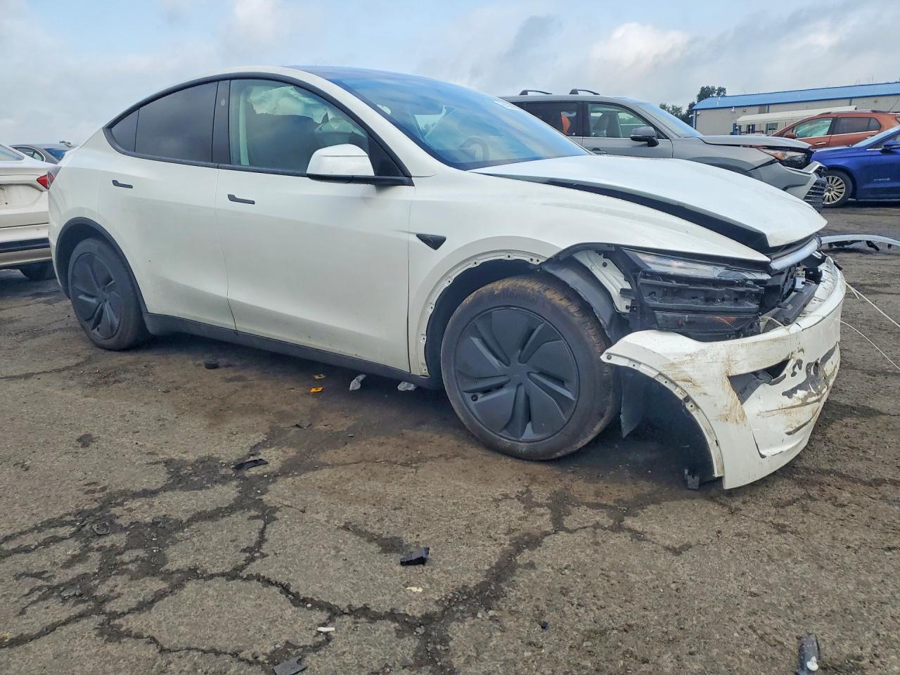 2026 TESLA MODEL Y — снимка 4