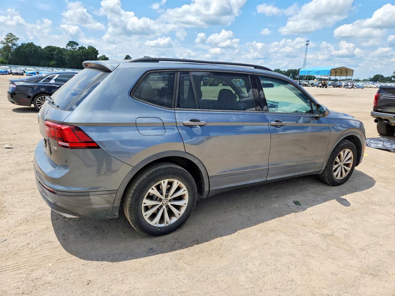2018 VOLKSWAGEN TIGUAN S — снимка 3