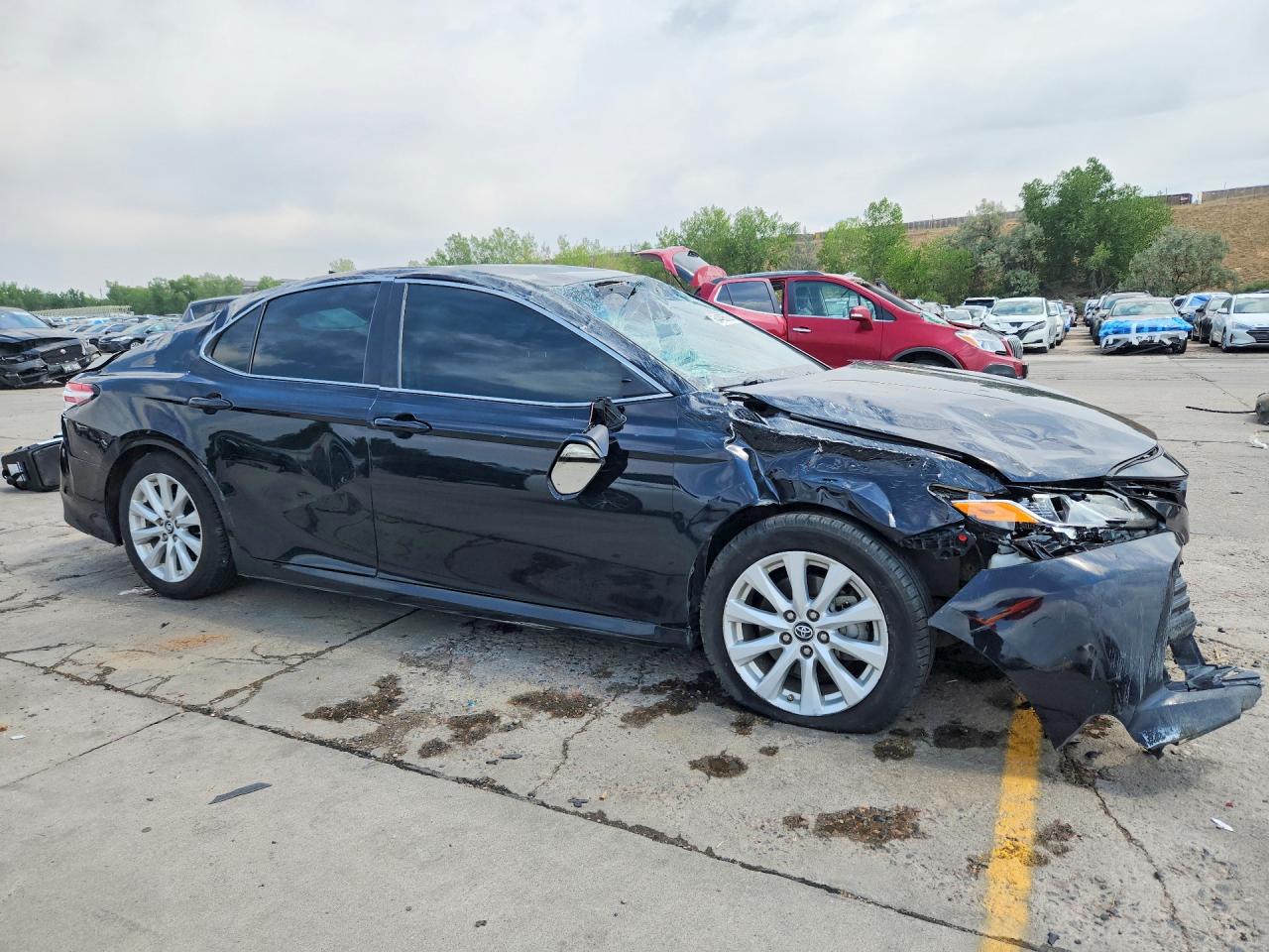2019 TOYOTA CAMRY LE — снимка 4