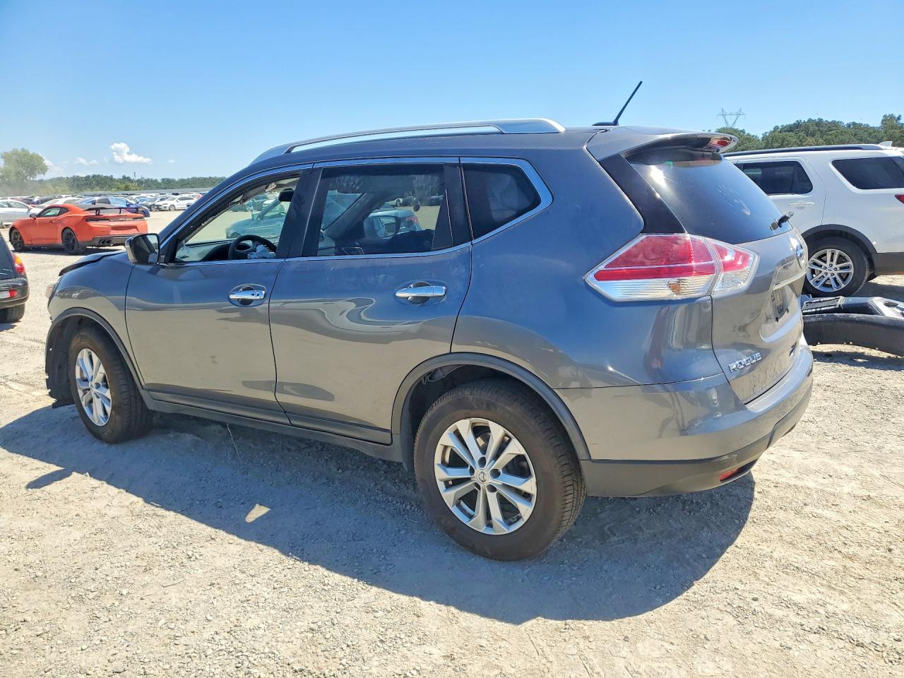 2016 NISSAN ROGUE SV — снимка 2