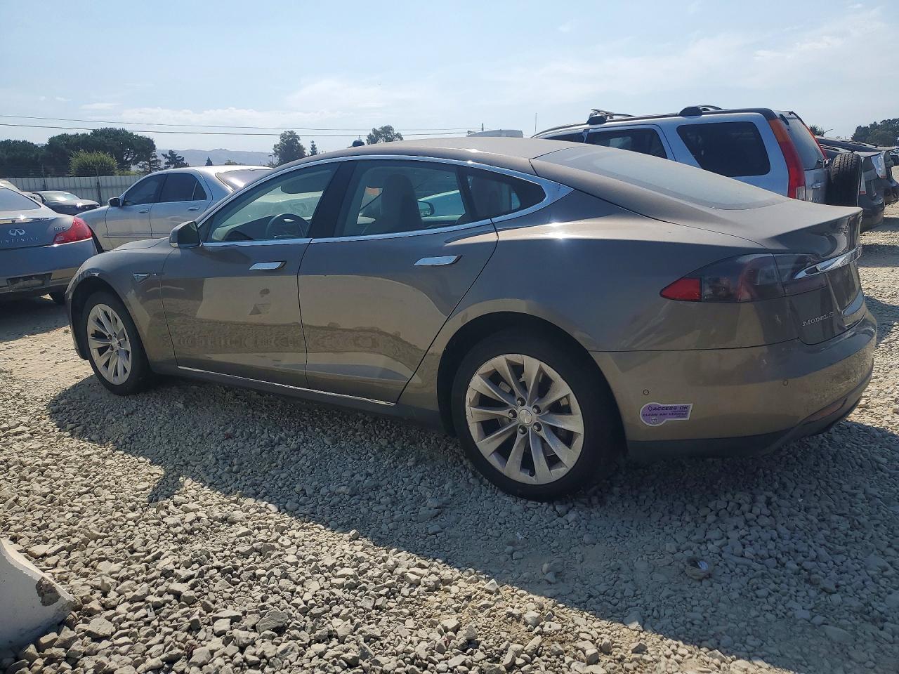 2016 TESLA MODEL S — снимка 2