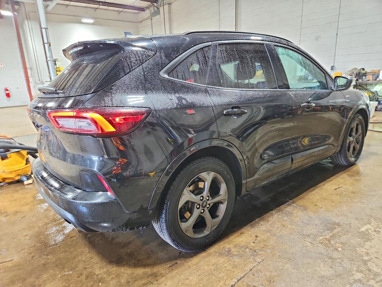 2023 FORD ESCAPE ST LINE — снимка 3