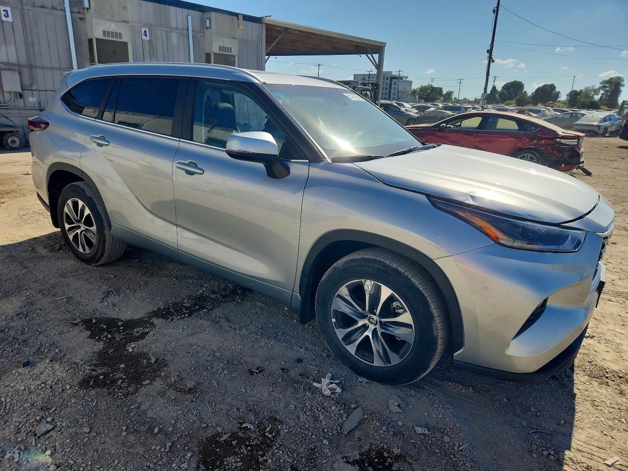 2024 TOYOTA HIGHLANDER XLE — снимка 4