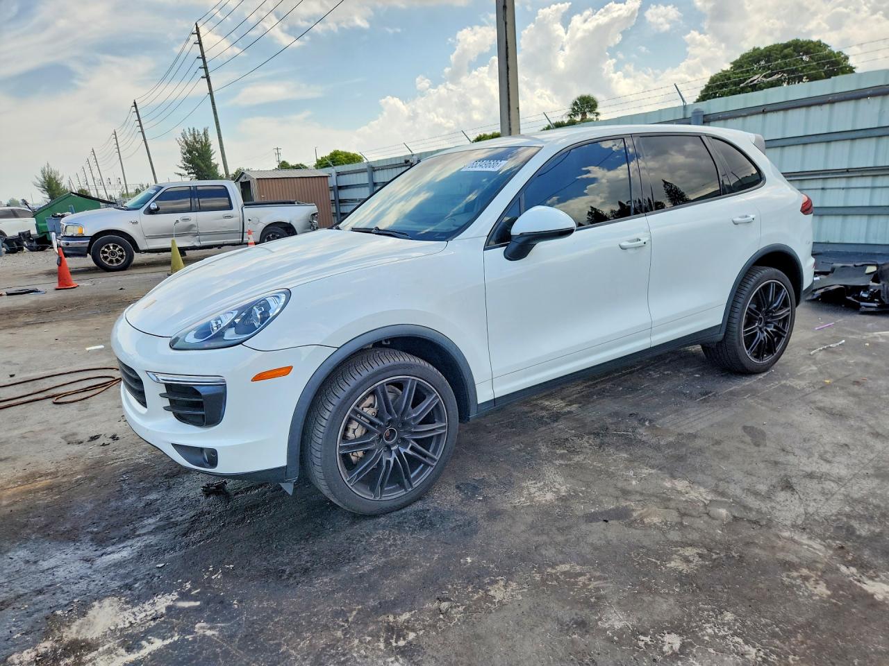 2016 PORSCHE CAYENNE S