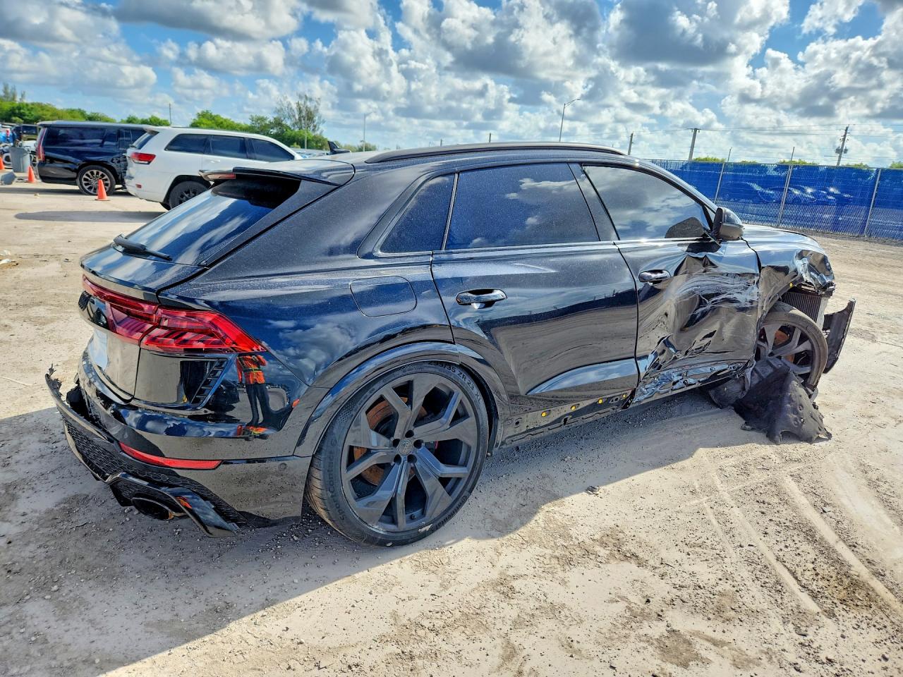 2021 AUDI RS Q8 — снимка 3