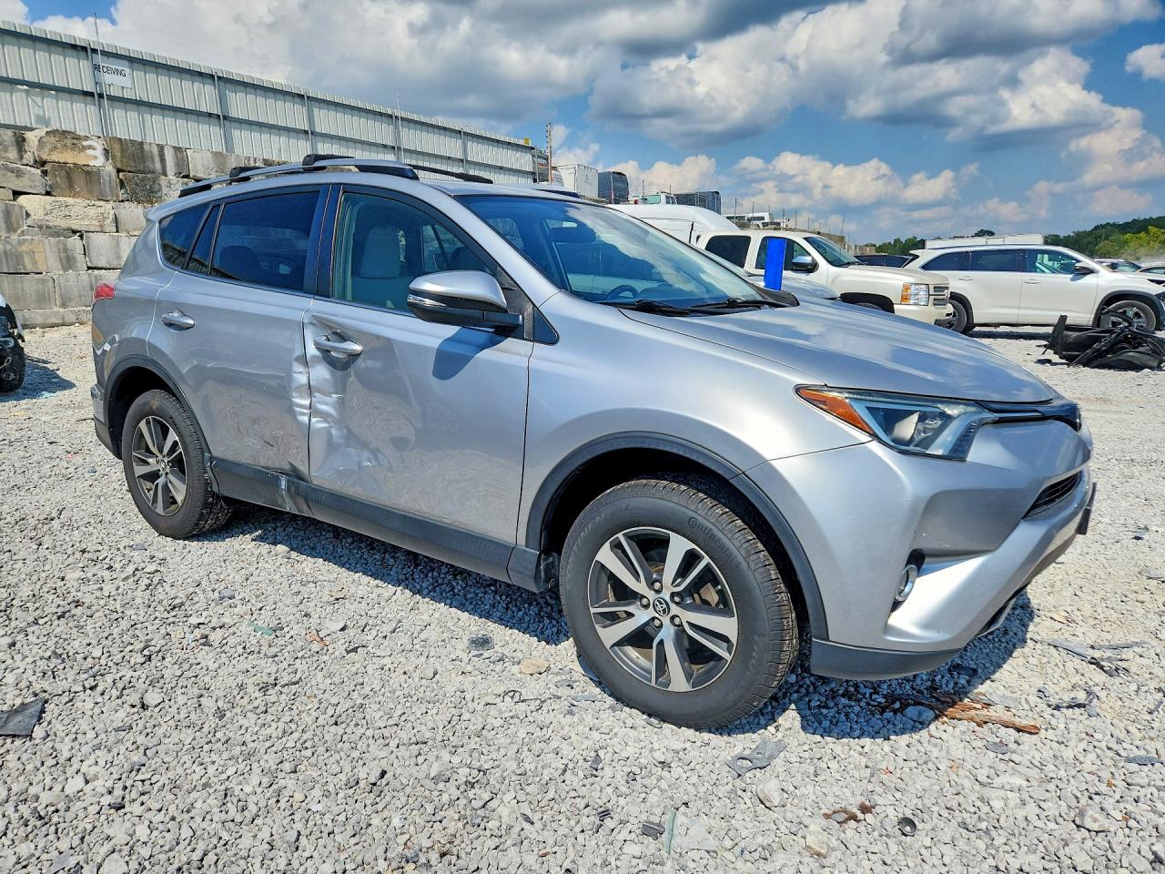 2018 TOYOTA RAV4 XLE — снимка 4