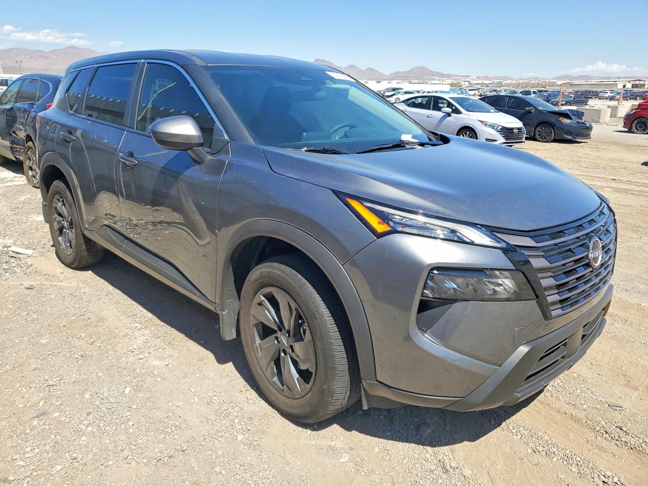 2026 NISSAN ROGUE SV — снимка 4