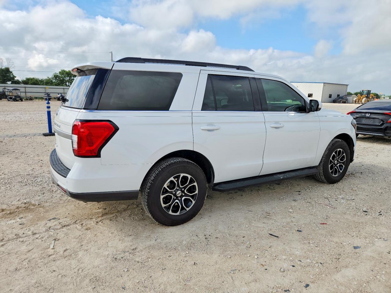 2024 FORD EXPEDITION XLT — снимка 3