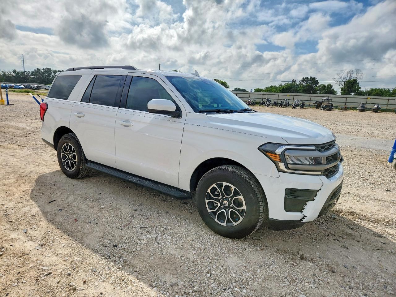2024 FORD EXPEDITION XLT — снимка 4