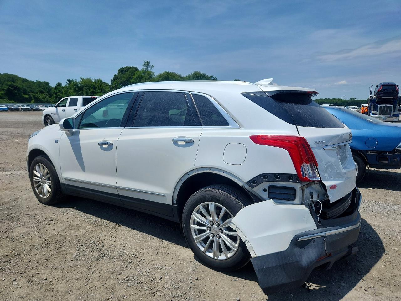 2017 CADILLAC XT5 — снимка 2